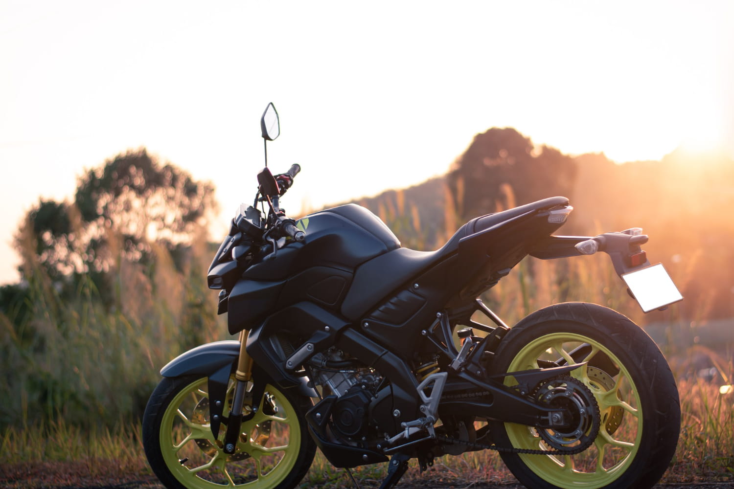 Yamaha R15